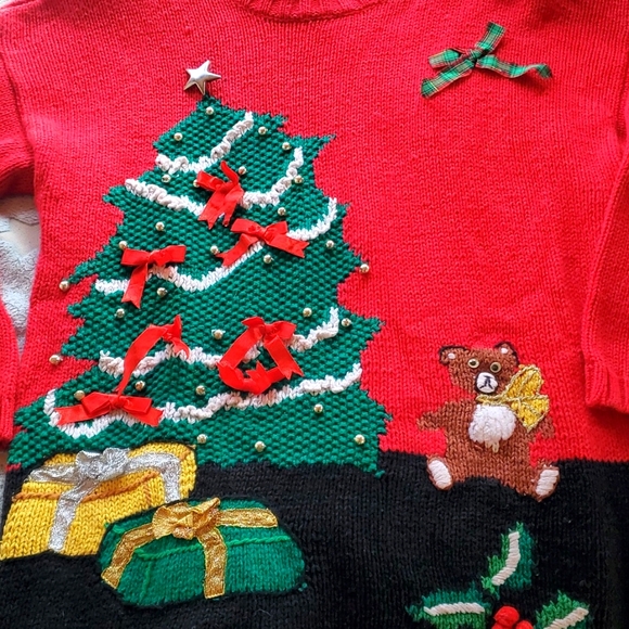 Vintage Christmas Sweater - Picture 3 of 3